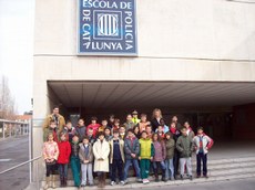 Alumnes del Marià Cubí visiten l'Escola de Policia de Catalunya         