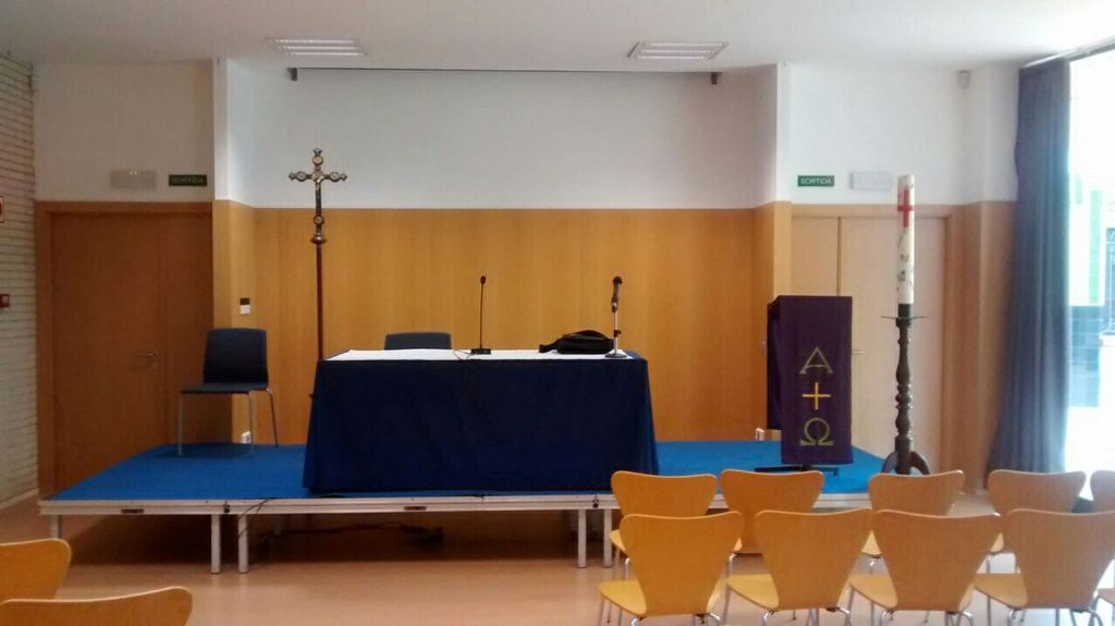 Reformen el presbiteri de l'Església i els funerals de dilluns a divendres es faran a l'Arxiu Municipal