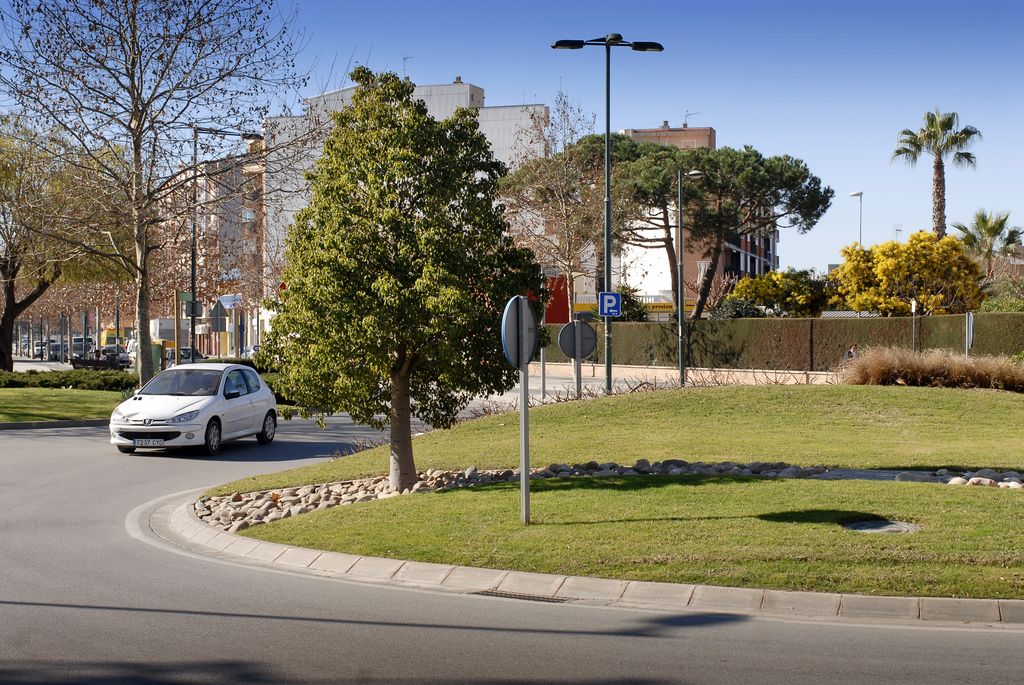 Reasfaltaran tota l'avinguda Costa Brava a partir de dimarts i fins divendres