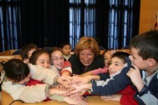 Nens i nenes de l'escola Vedruna visiten l'Ajuntament         