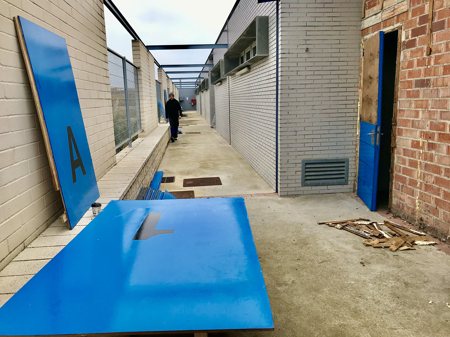 En marxa les obres per arranjar els accessos als vestuaris del Camp Municipal d'Esports