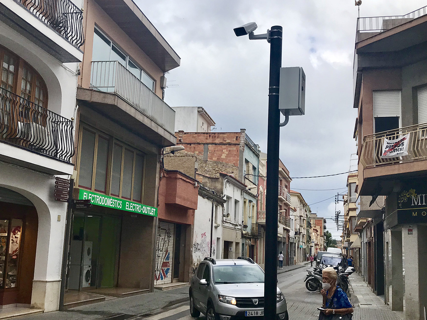 Comencen a instal·lar les càmeres de control de trànsit i de seguretat de la 2ª fase, que entraran en servei a la tardor