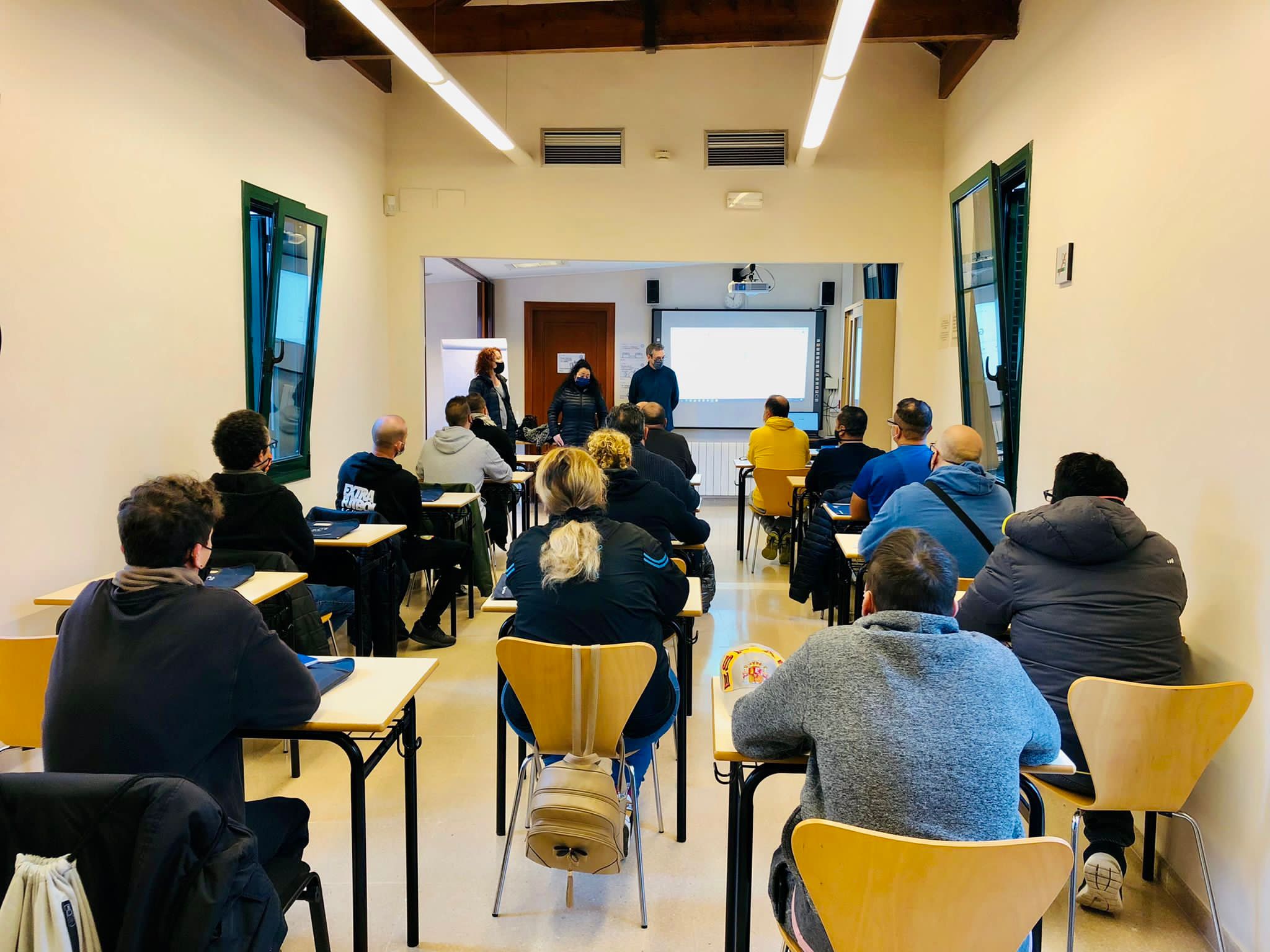 Ocupació, Formació i Empresa posa en marxa el curs de peó de mecanitzats