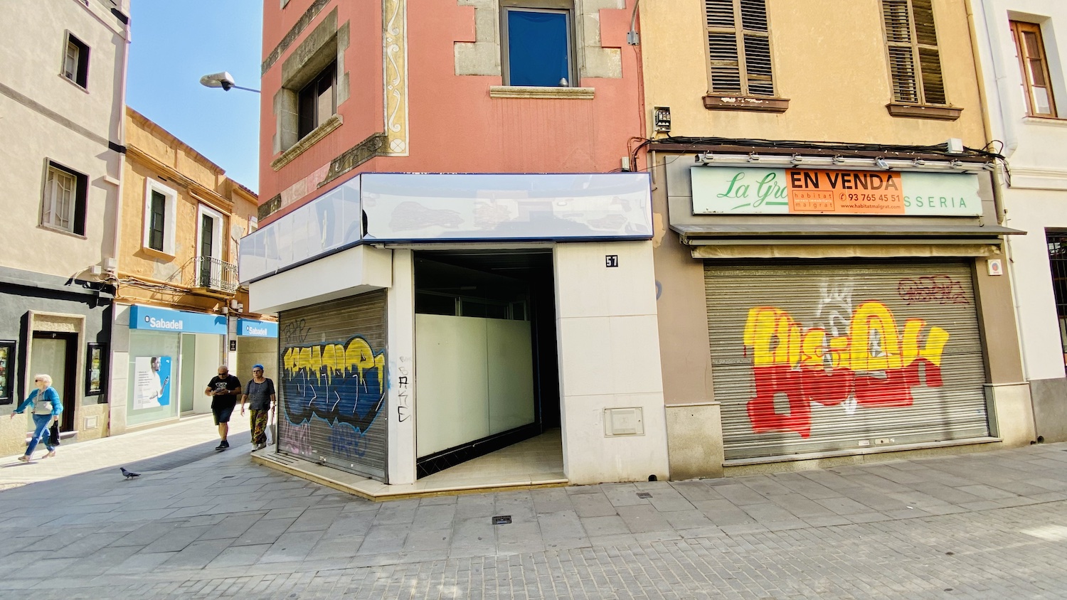Nova línia d'ajudes per obrir locals comercials buits