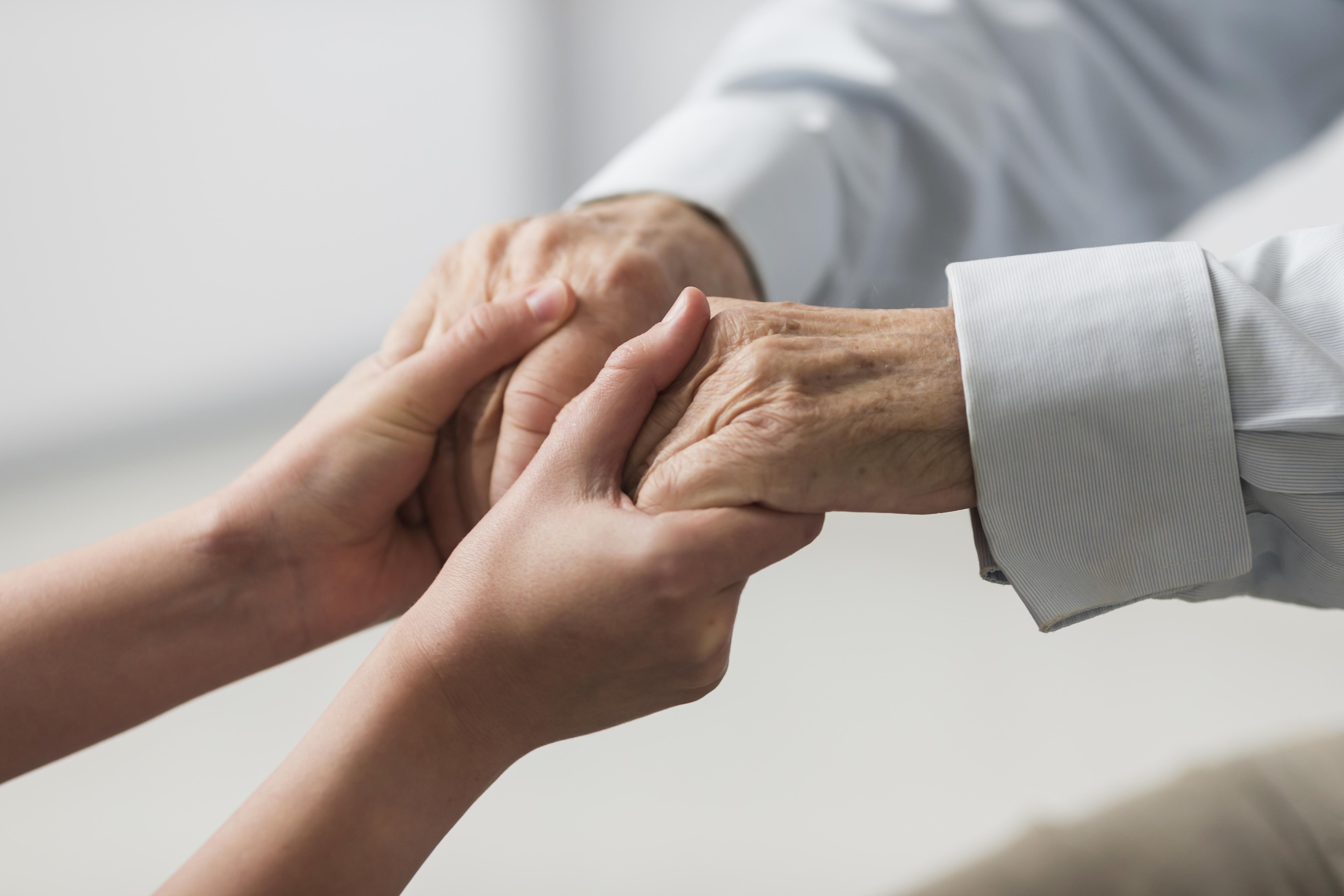 L'Ajuntament prepara una campanya de prevenció del maltractament a persones grans 