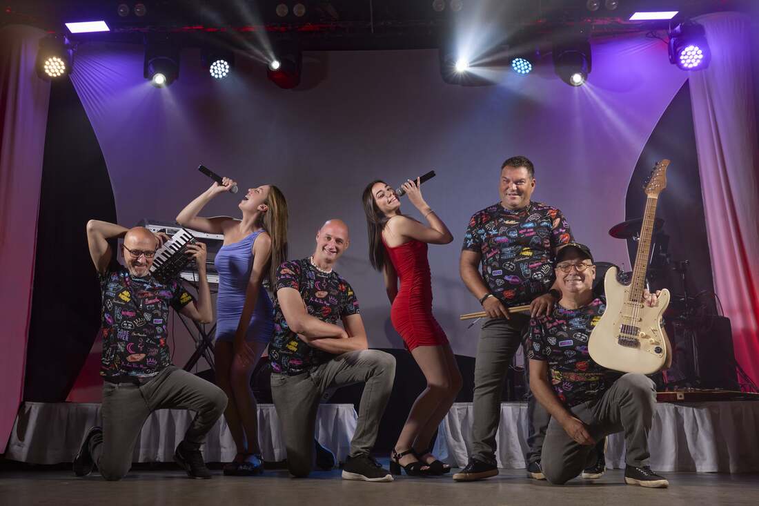 Ball de Carnaval amb l'Orquestra La Montecarlo, el 9 de febrer després de la rua